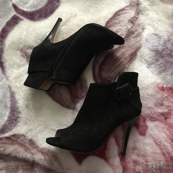 Aldo Bootie Heels - Picture 1 of 3